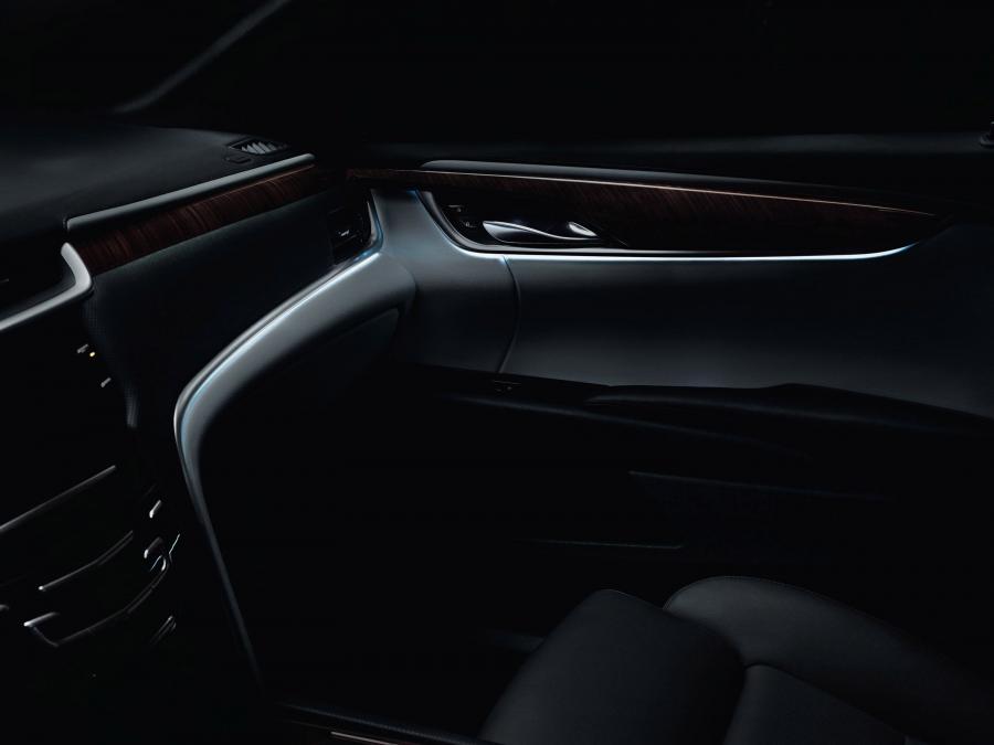  Cadillac XTS Lighting 2013 года  (фото 4 из 4)